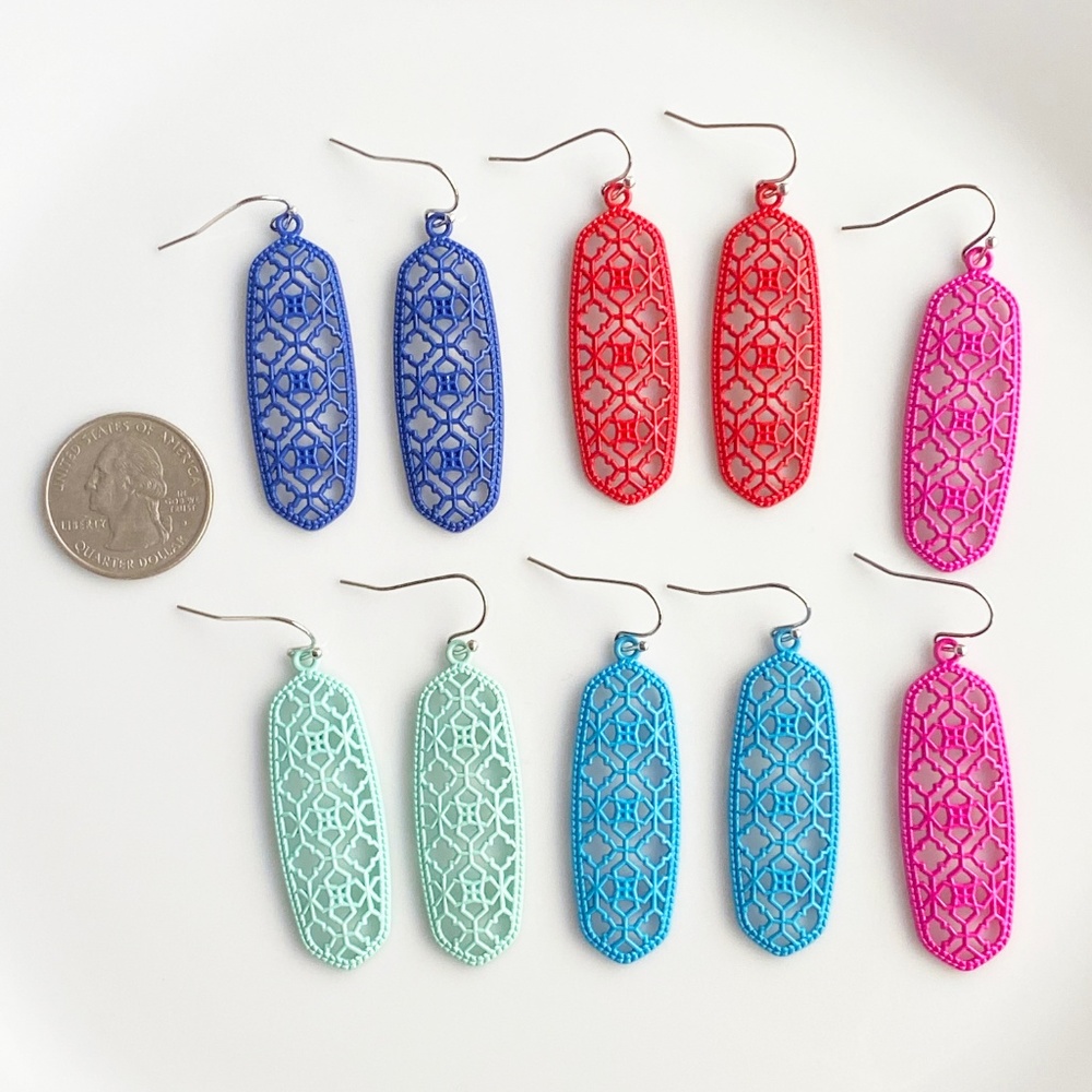 NEW Oval Filigree Earrings (red) - Picture 6 of 8